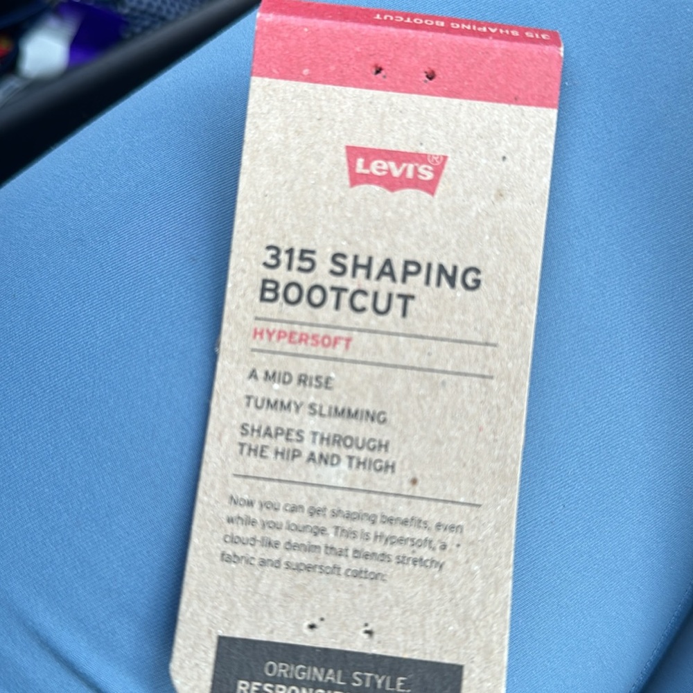 Levi’s shaping bootcut - Picture 9 of 9